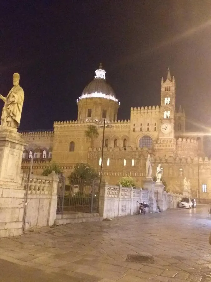 Ferienwohnung Como En Casa Palermo Italien