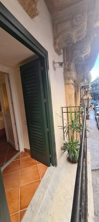 Apartment Ferienwohnung Como En Casa Palermo Italien